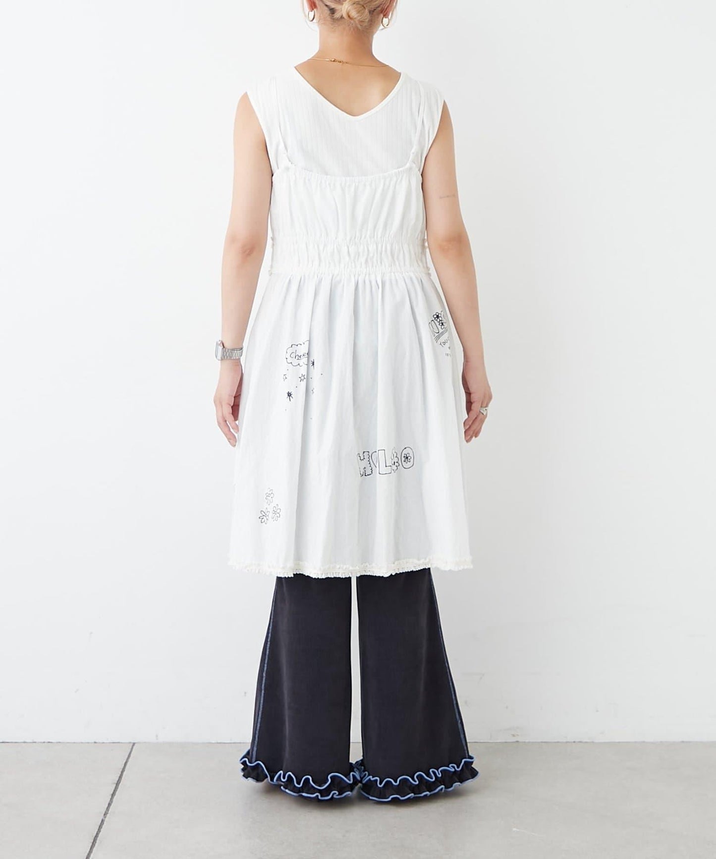 H.S塗鴉風印花蕾絲背心連衣裙