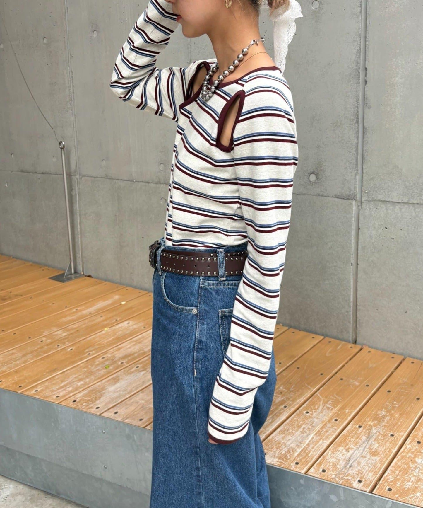 H.S剪裁露肩多功能T恤