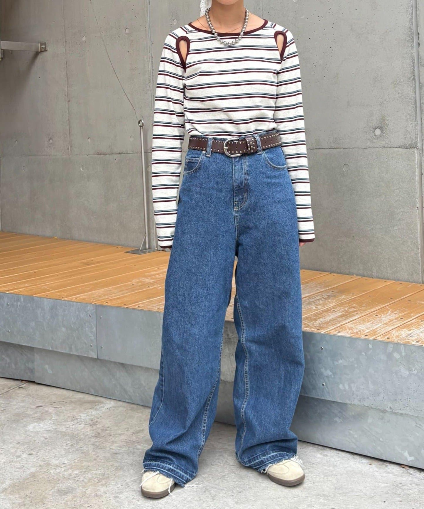 H.S剪裁露肩多功能T恤