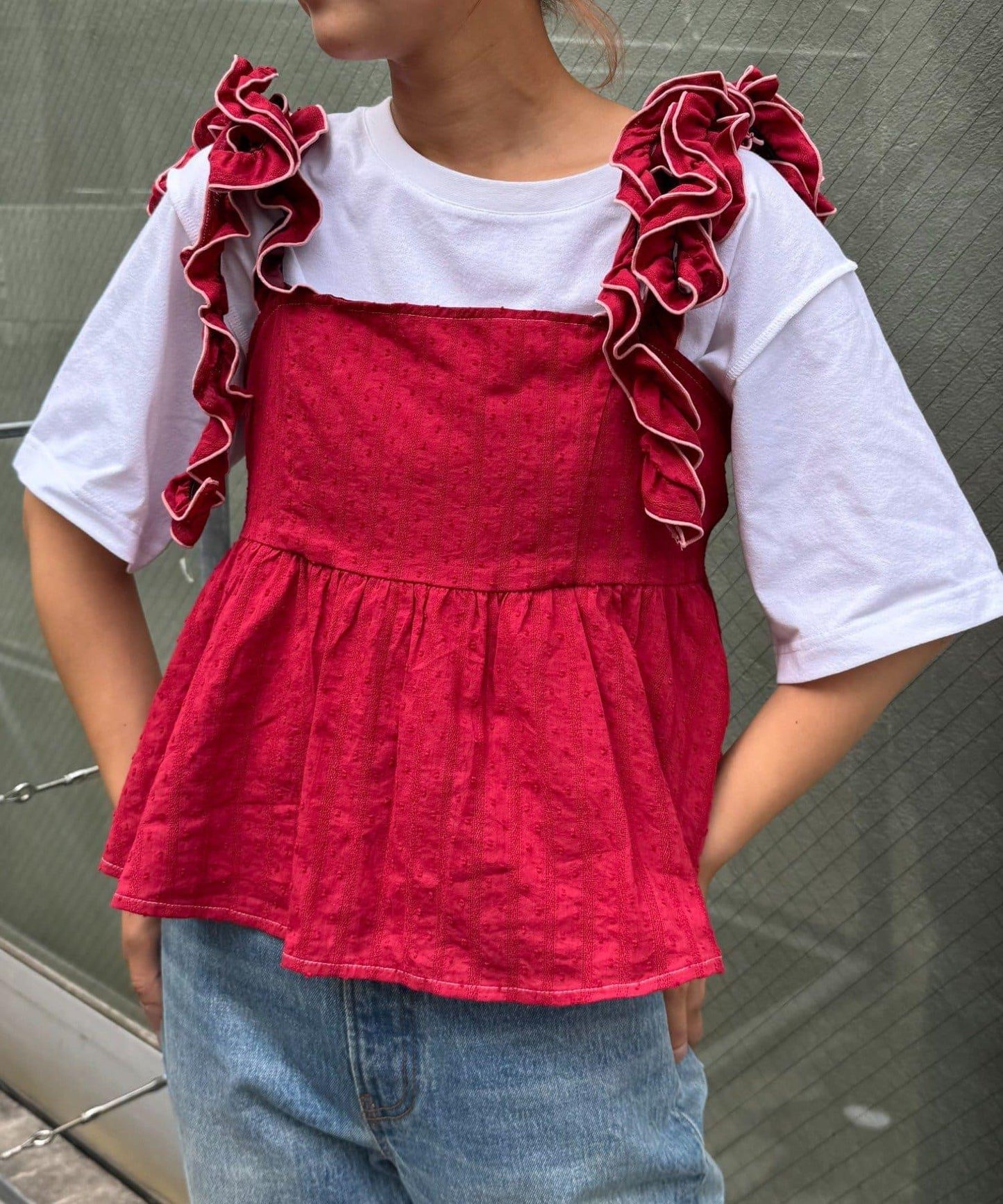 H.S豆點荷葉邊吊帶背心