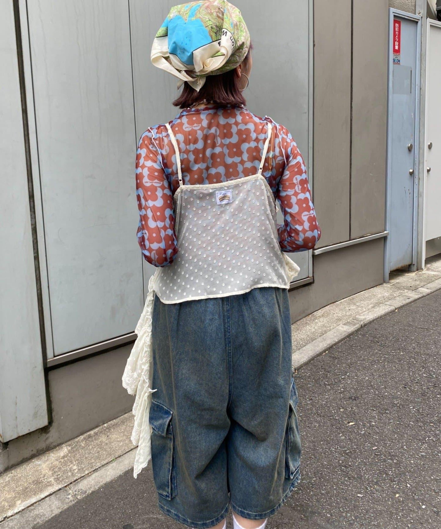 H.S不對稱荷葉邊圓點蕾絲吊帶