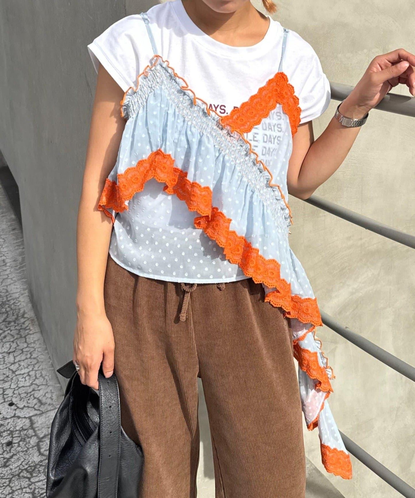 H.S不對稱荷葉邊圓點蕾絲吊帶