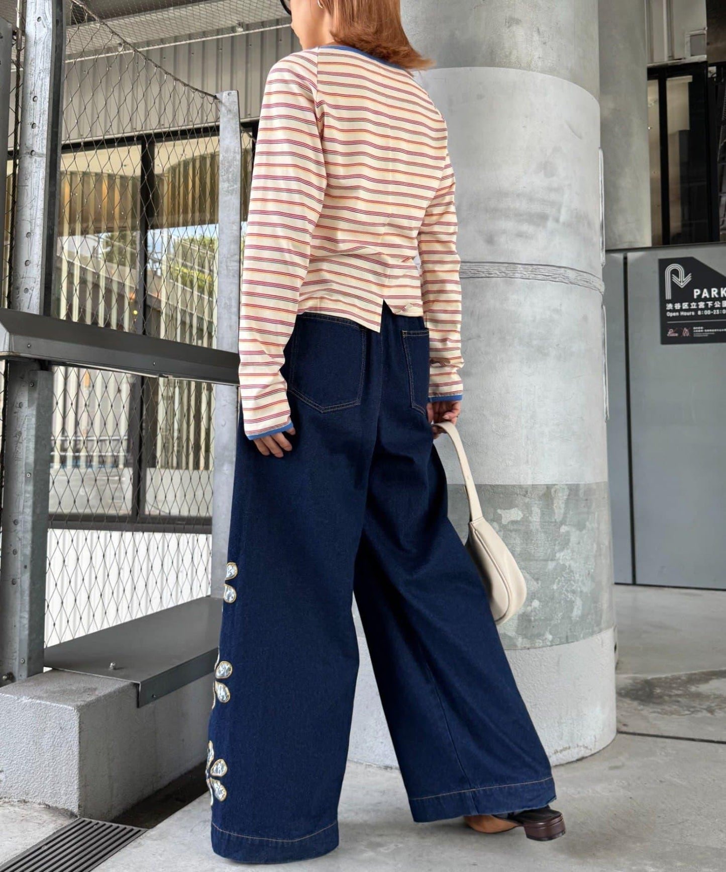 H.S剪裁露肩多功能T恤