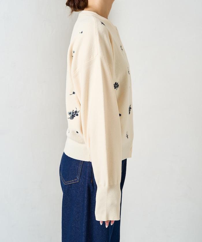 花朵刺繡圓領針織開衫