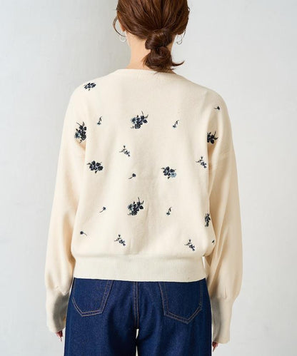 花朵刺繡圓領針織開衫