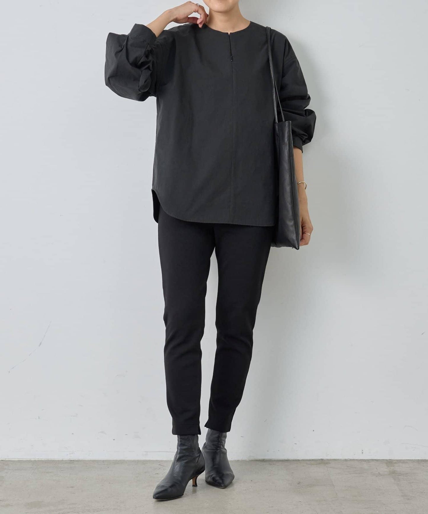 8/3(星期日)12點《15 quinze》棉滌寬鬆錐形褲