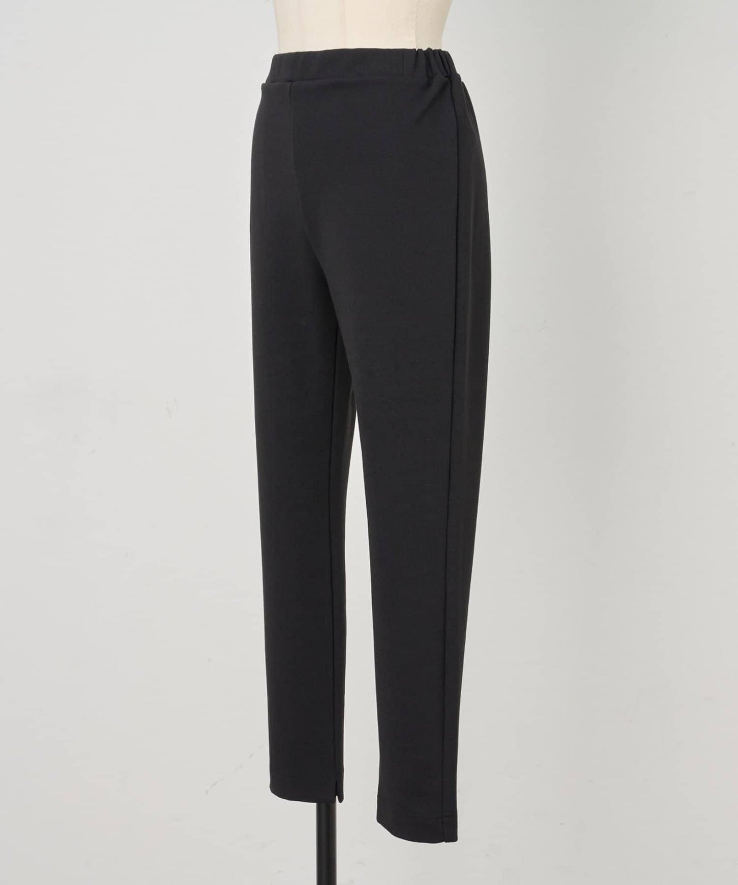 8/3(星期日)12點《15 quinze》棉滌寬鬆錐形褲