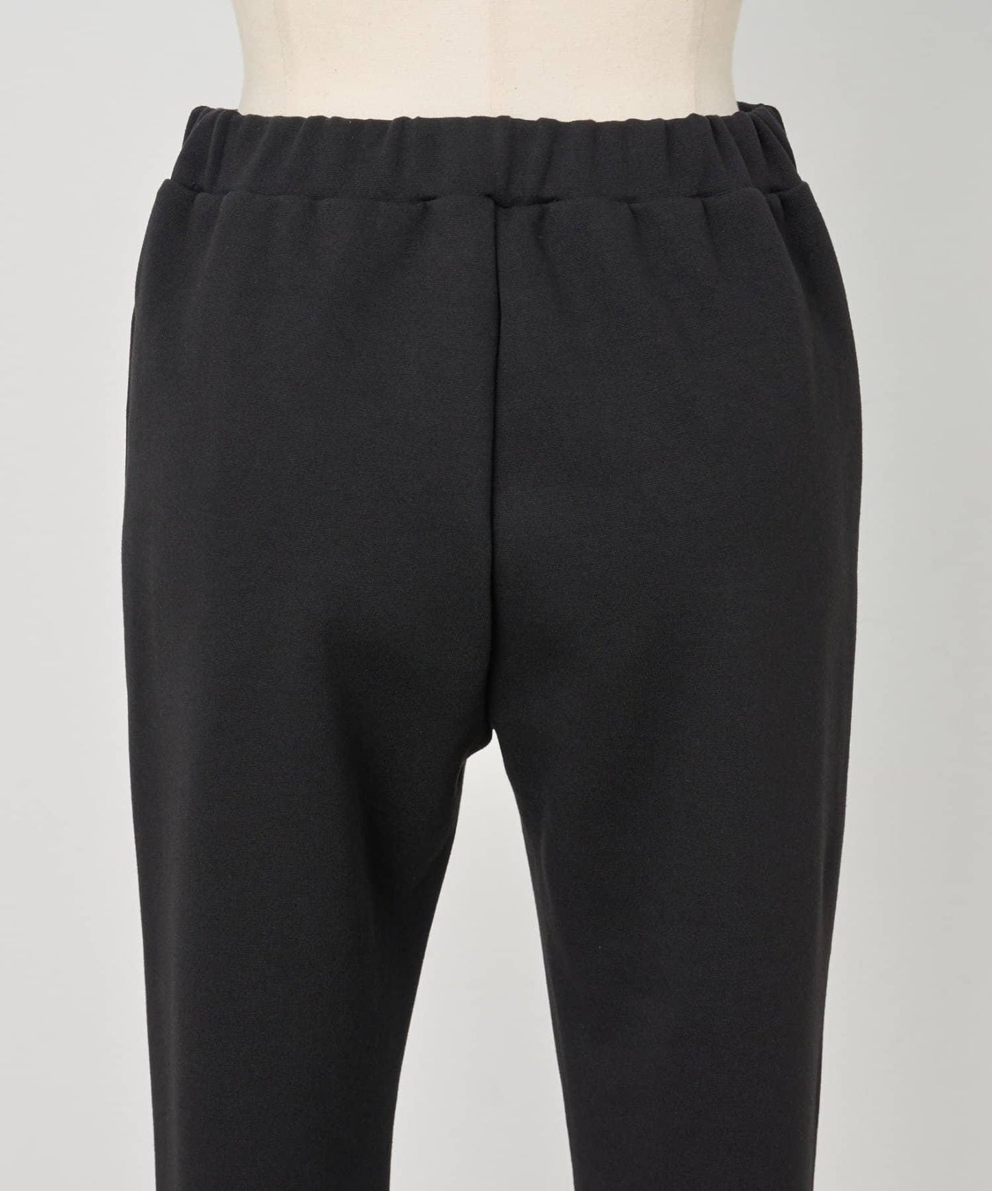 8/3(星期日)12點《15 quinze》棉滌寬鬆錐形褲