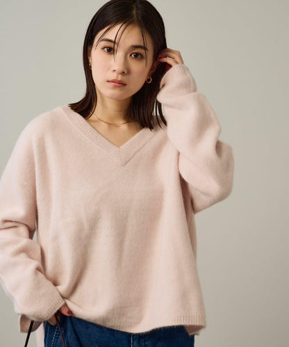 羊毛V領套頭毛衣