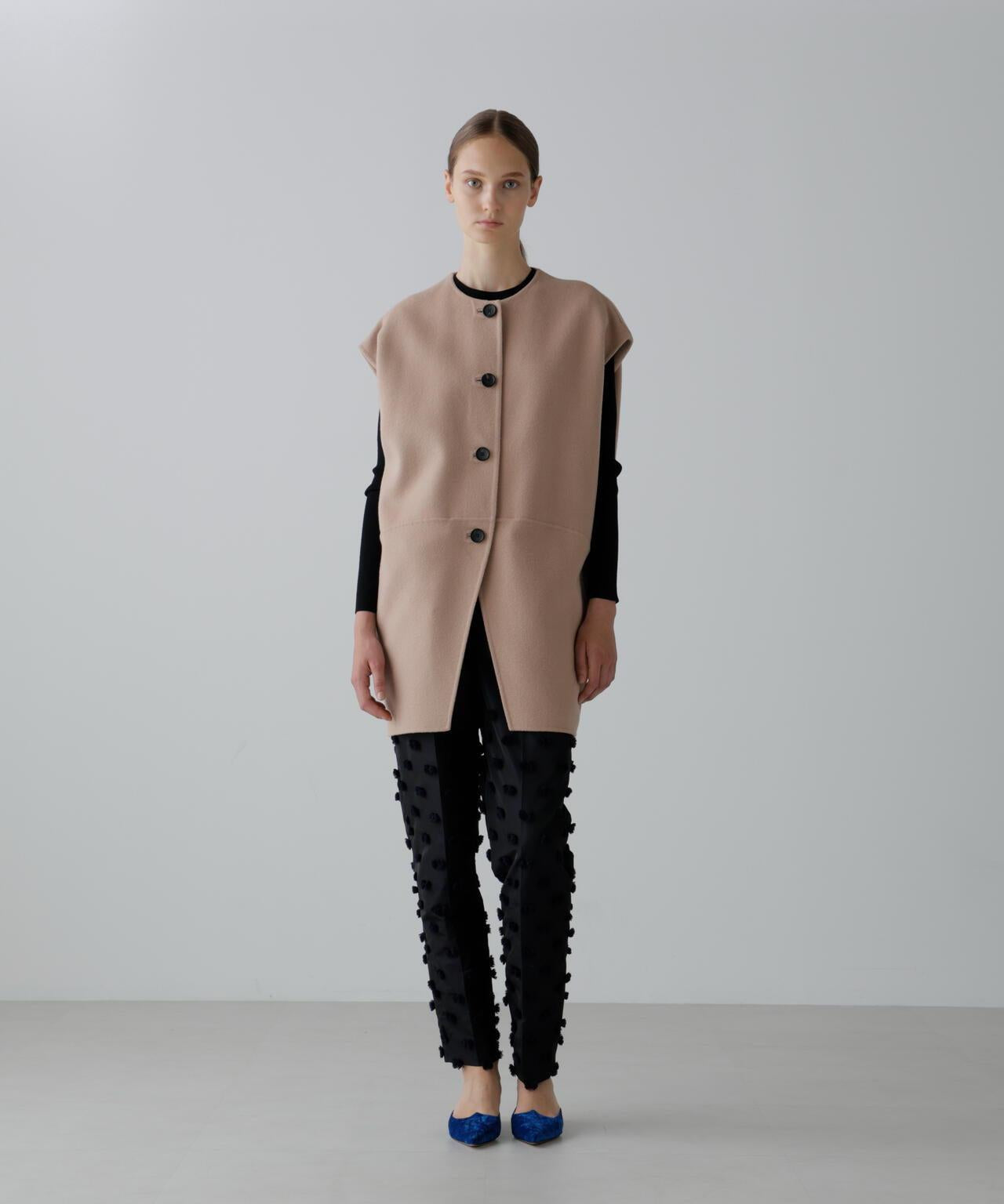 固體羊毛無領開衫