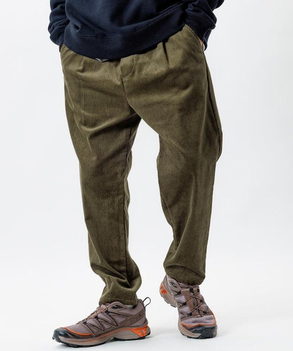 基礎款剪裁 燈芯絨 休閒褲