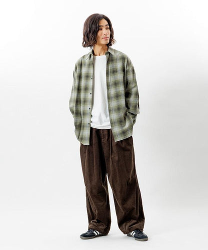 寬鬆版型 燈芯絨 軍事風馬戲團褲 / 雪地褲