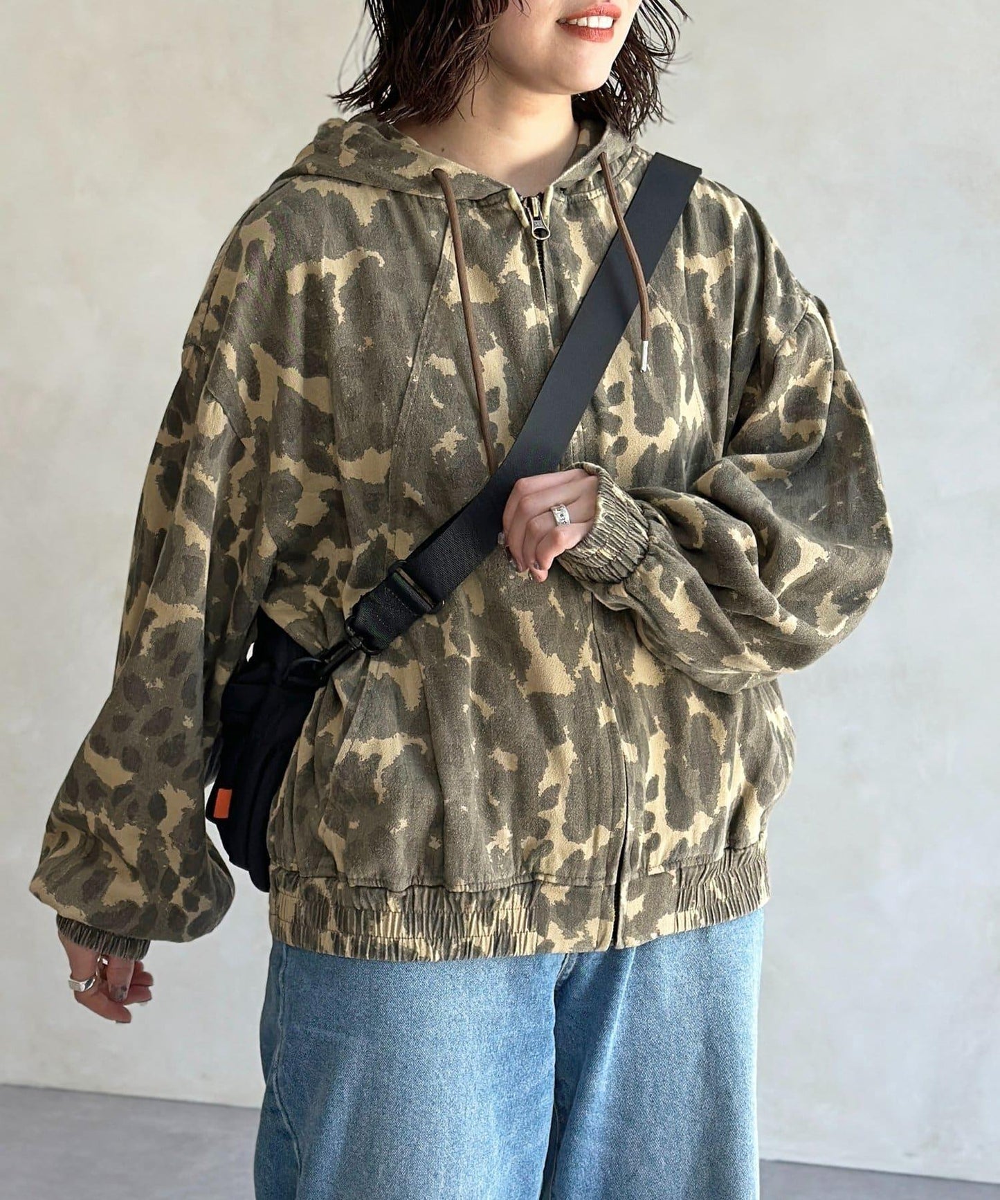 全印花帆布拉鍊衛衣