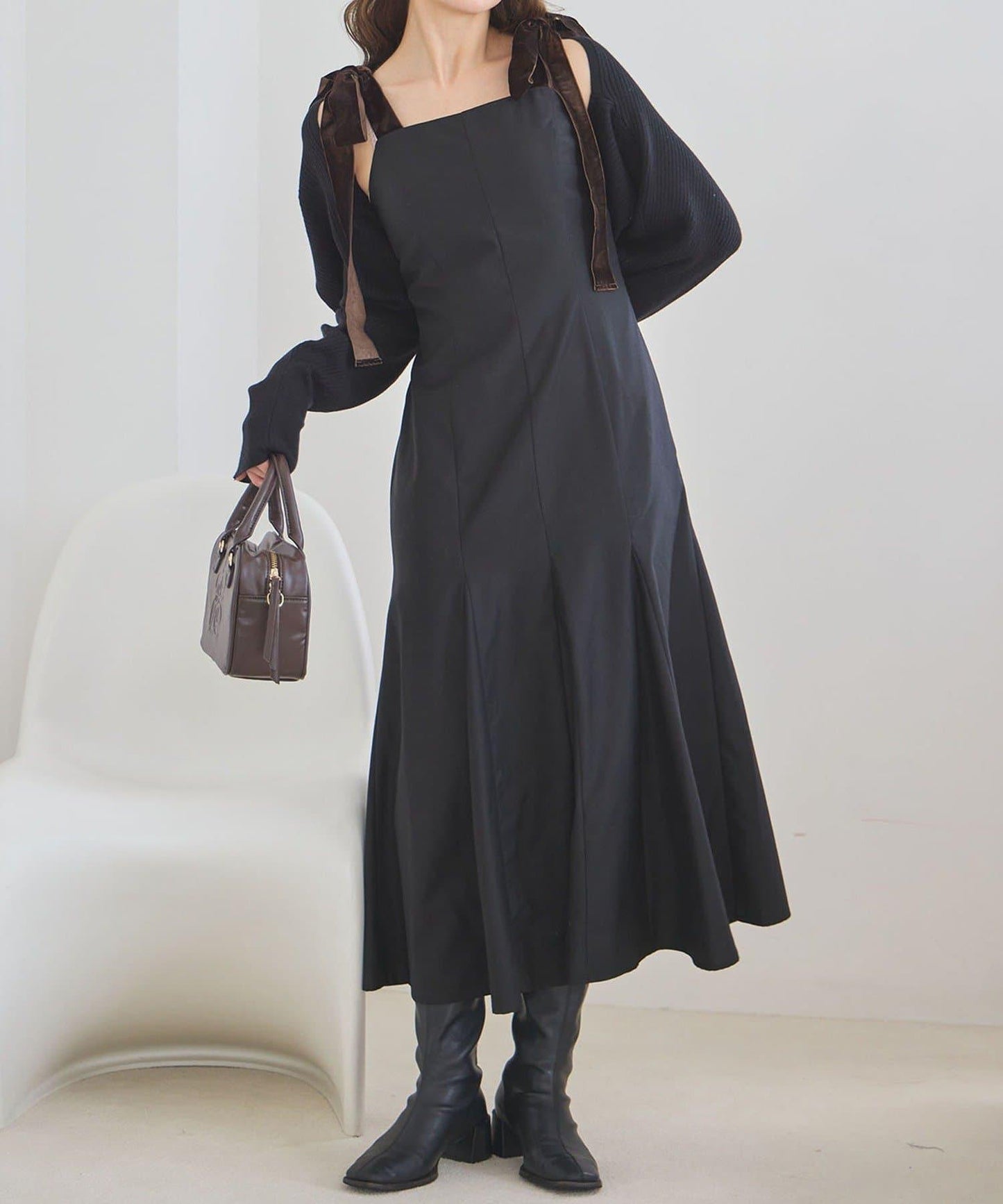 【一個接一個】蝴蝶結吊帶連衣裙