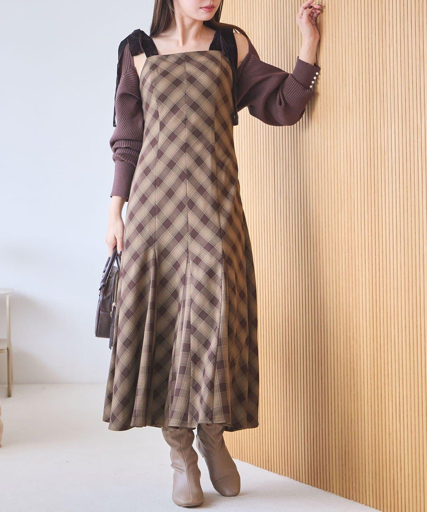 【一個接一個】蝴蝶結吊帶連衣裙