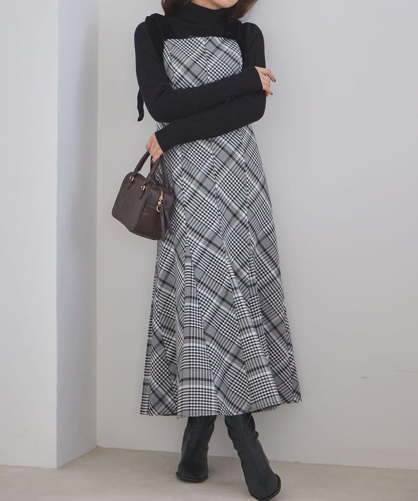 【一個接一個】蝴蝶結吊帶連衣裙