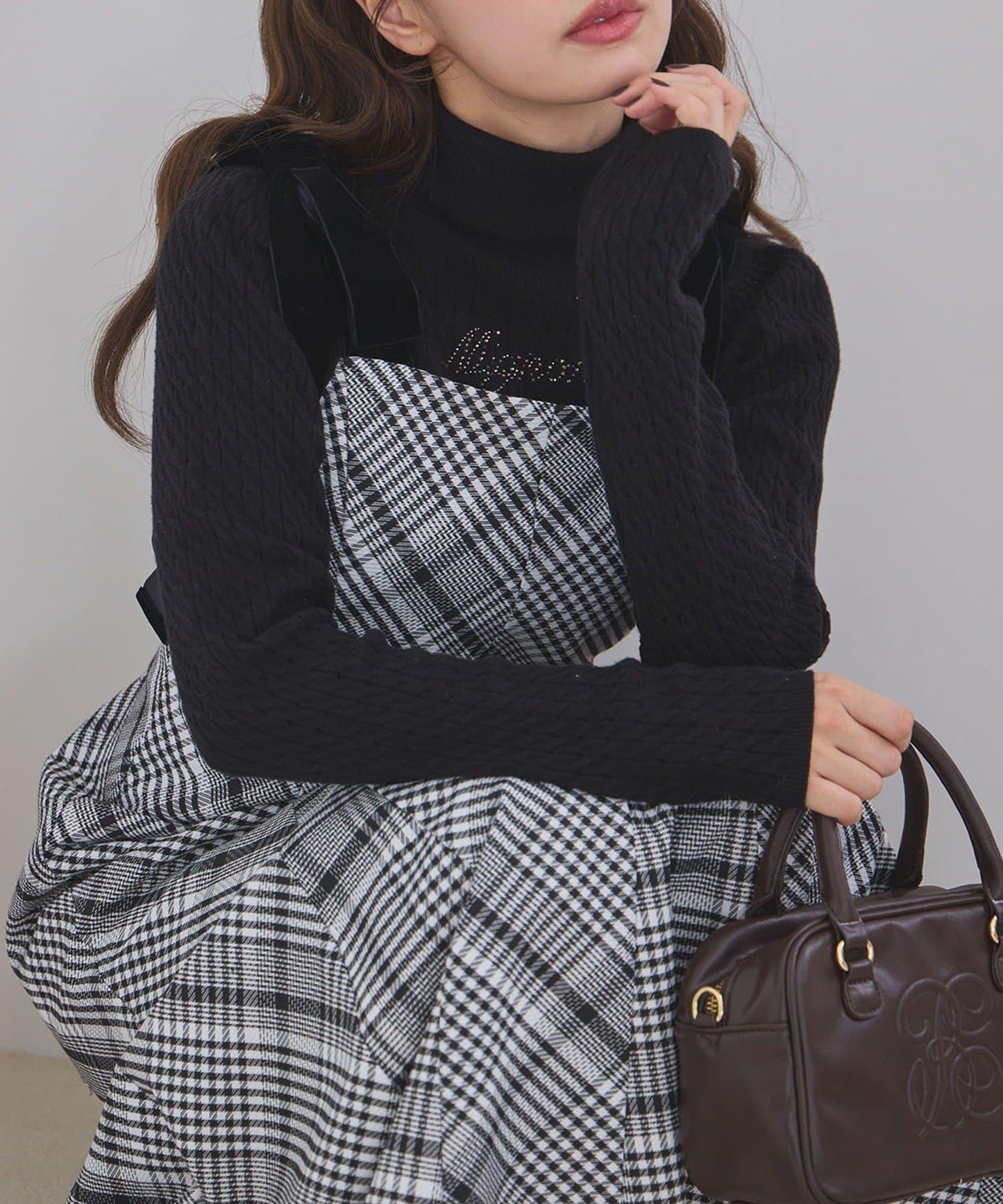 【一個接一個】蝴蝶結吊帶連衣裙