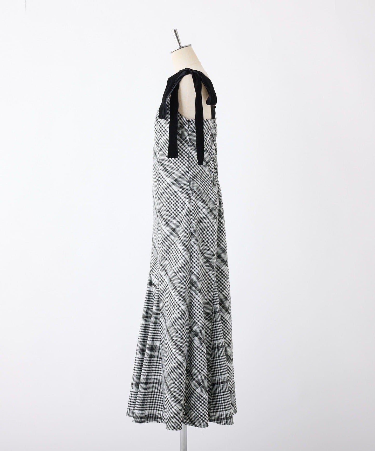 【一個接一個】蝴蝶結吊帶連衣裙