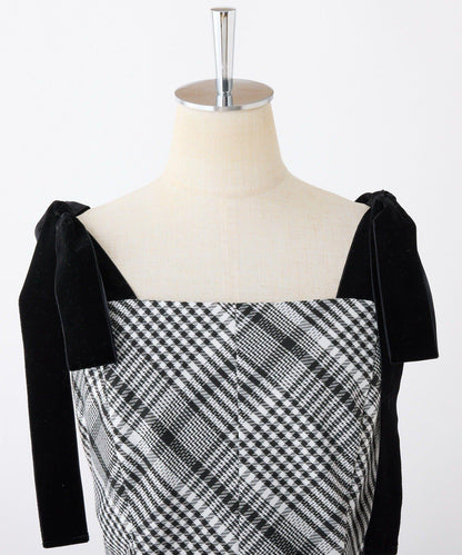 【一個接一個】蝴蝶結吊帶連衣裙