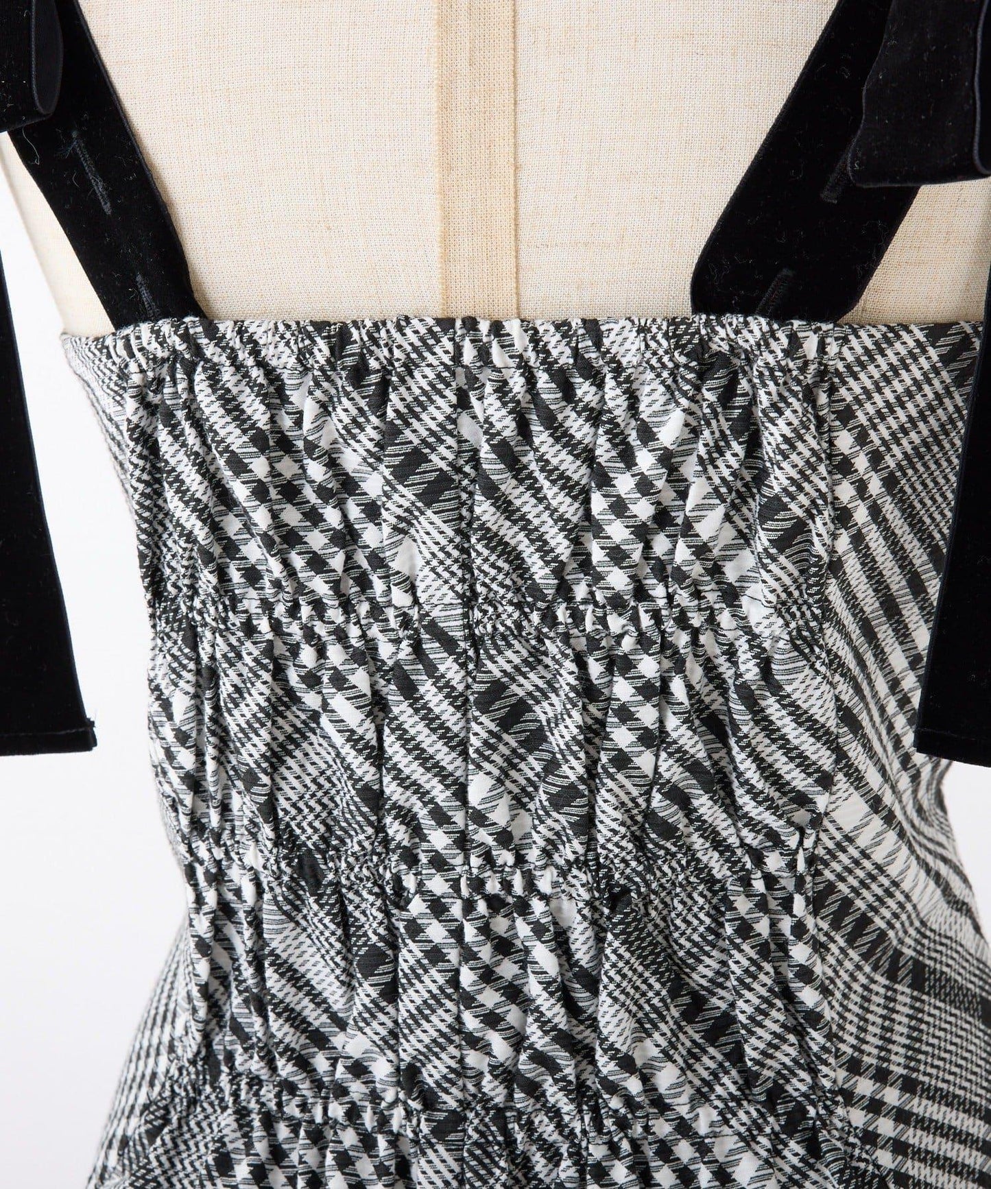 【一個接一個】蝴蝶結吊帶連衣裙