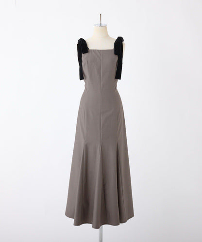 【一個接一個】蝴蝶結吊帶連衣裙