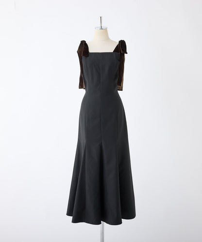 【一個接一個】蝴蝶結吊帶連衣裙