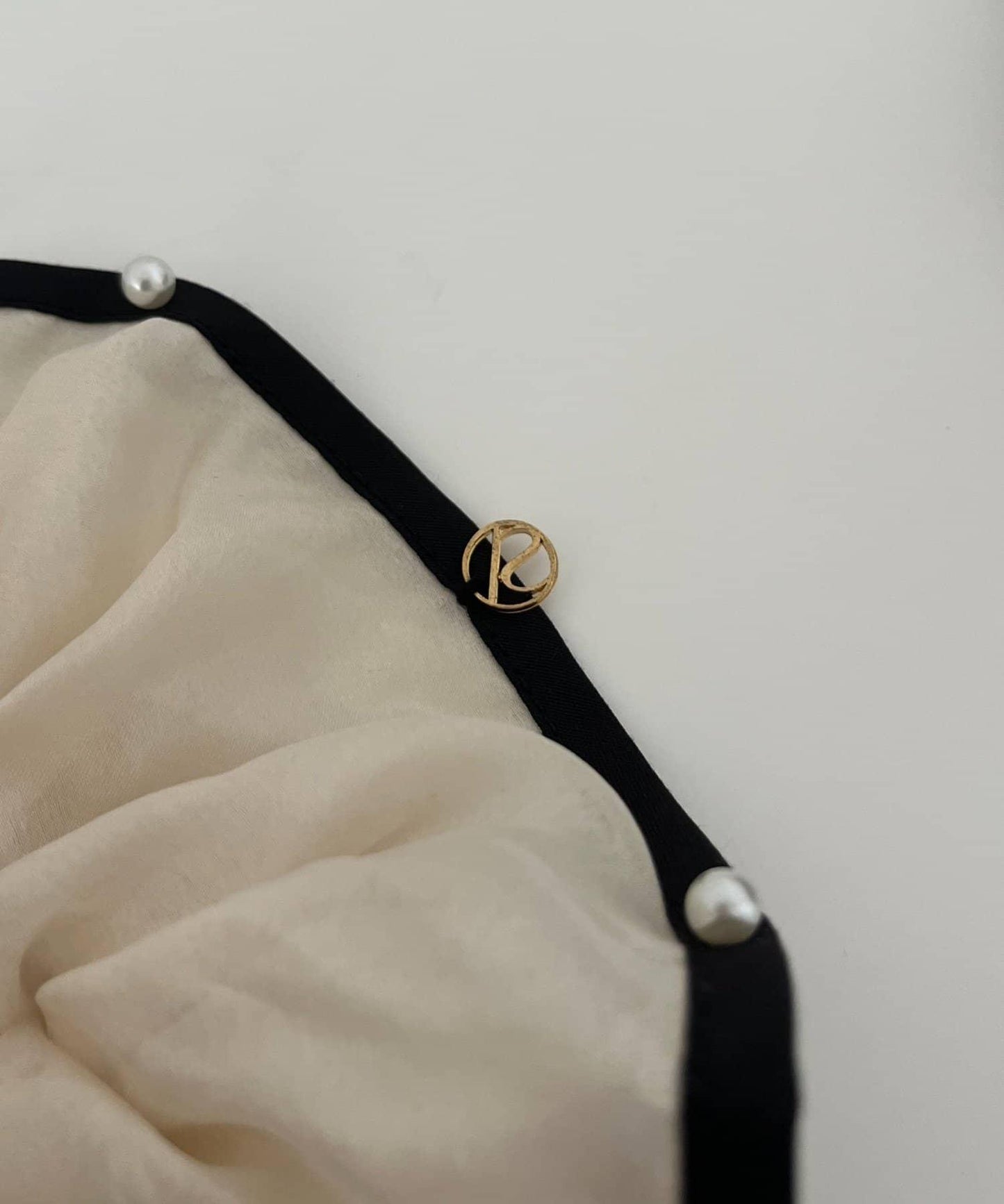 珍珠鑲邊雪紡髮飾