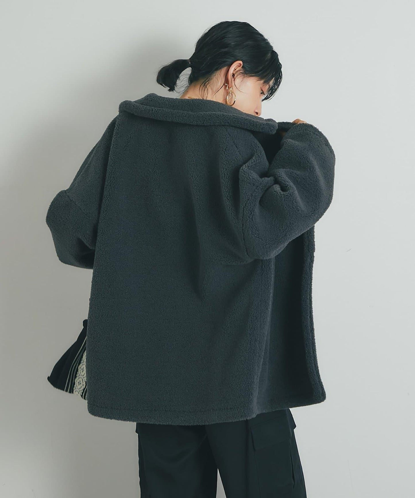 "輕盈優雅的隨性感" 微絨大衣