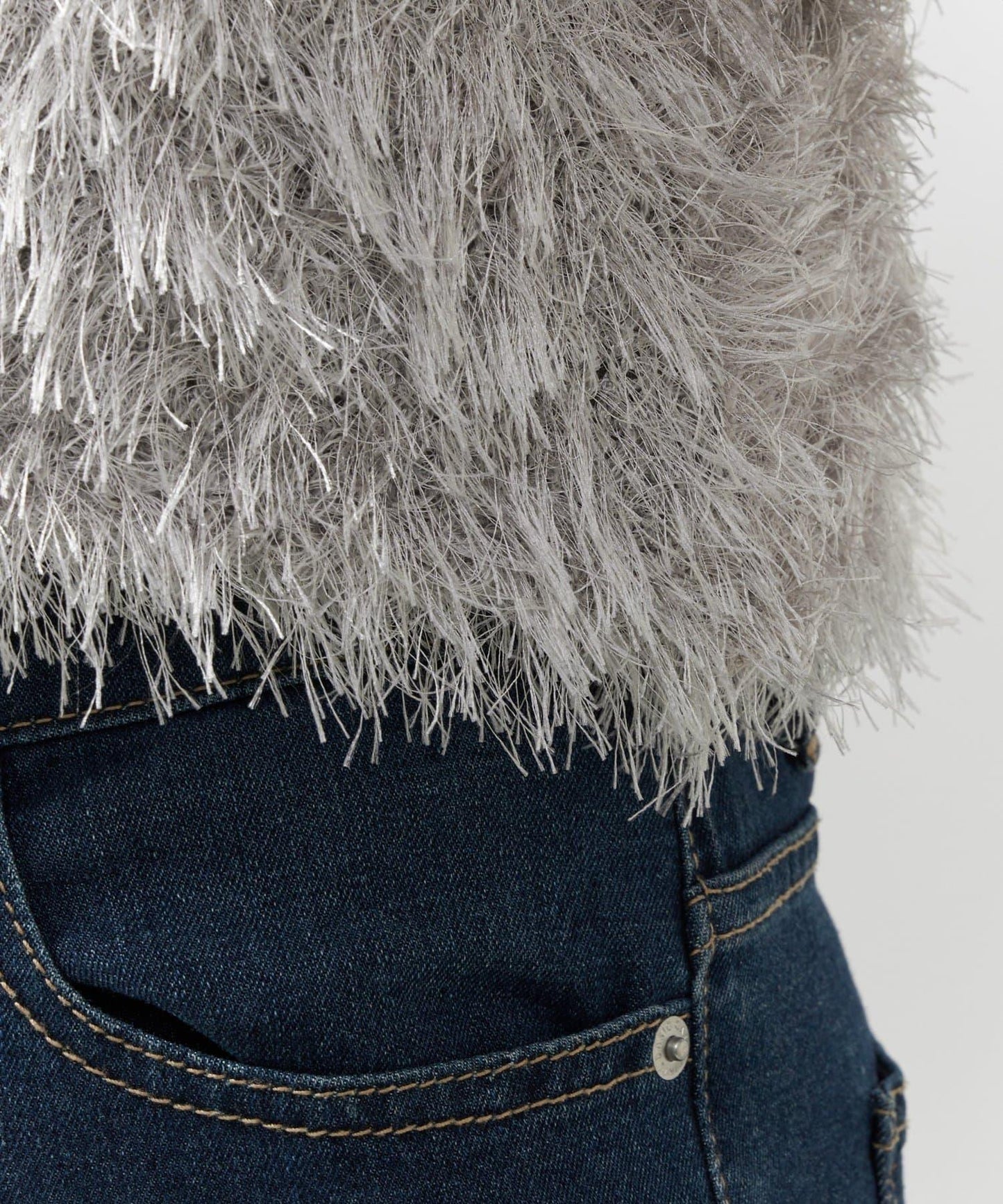 《柔軟顯色》U領毛絨馬甲