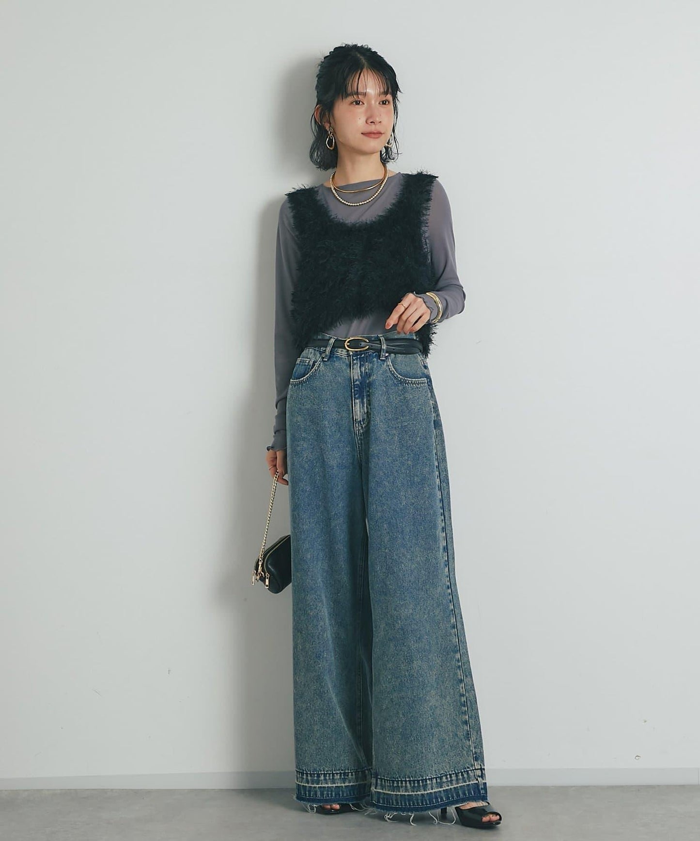 《柔軟顯色》U領毛絨馬甲