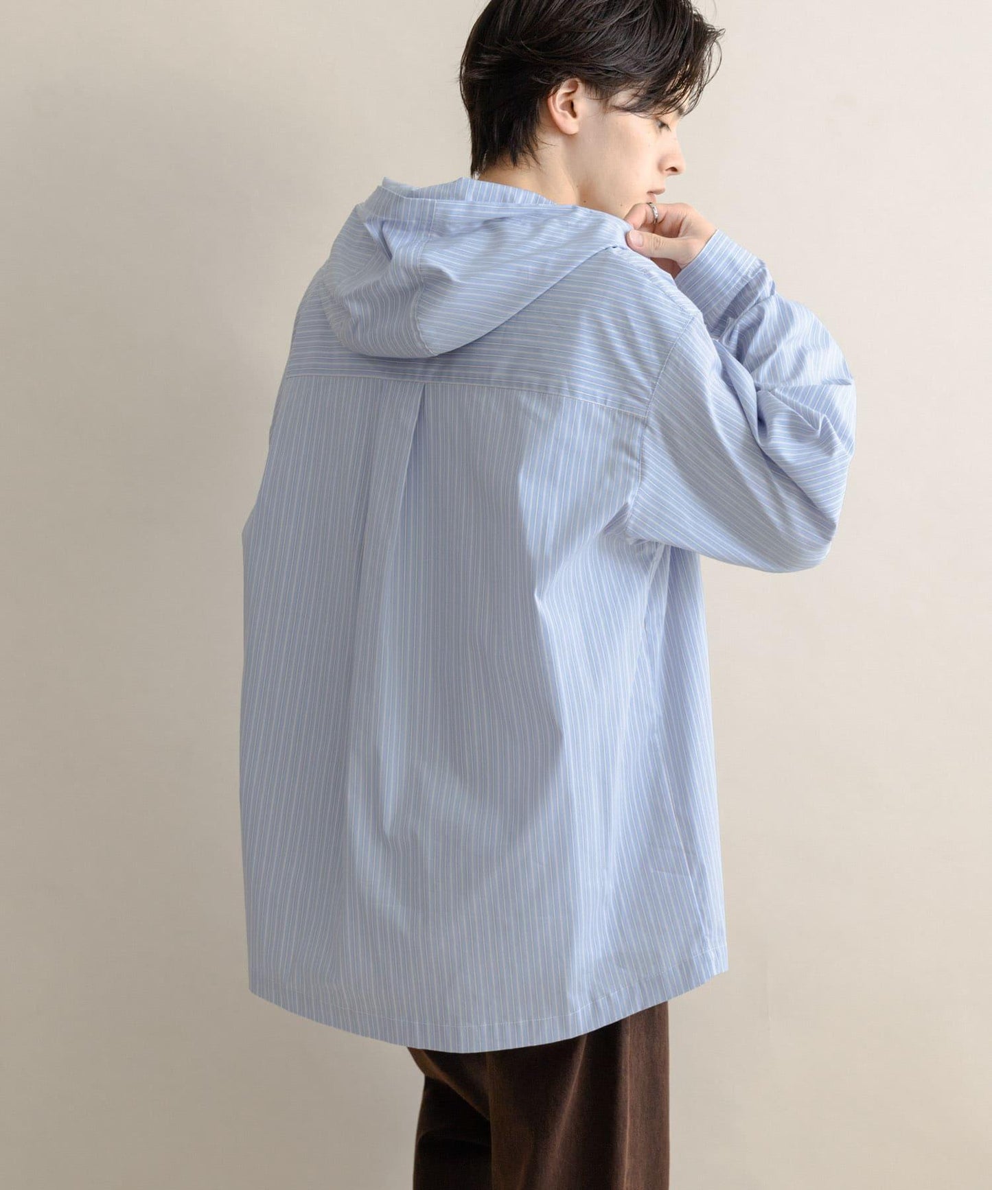 條紋連帽寬鬆襯衫