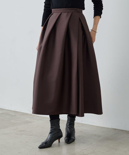 8月3日（週日）12點《15 quinze》雙面緞面半身裙