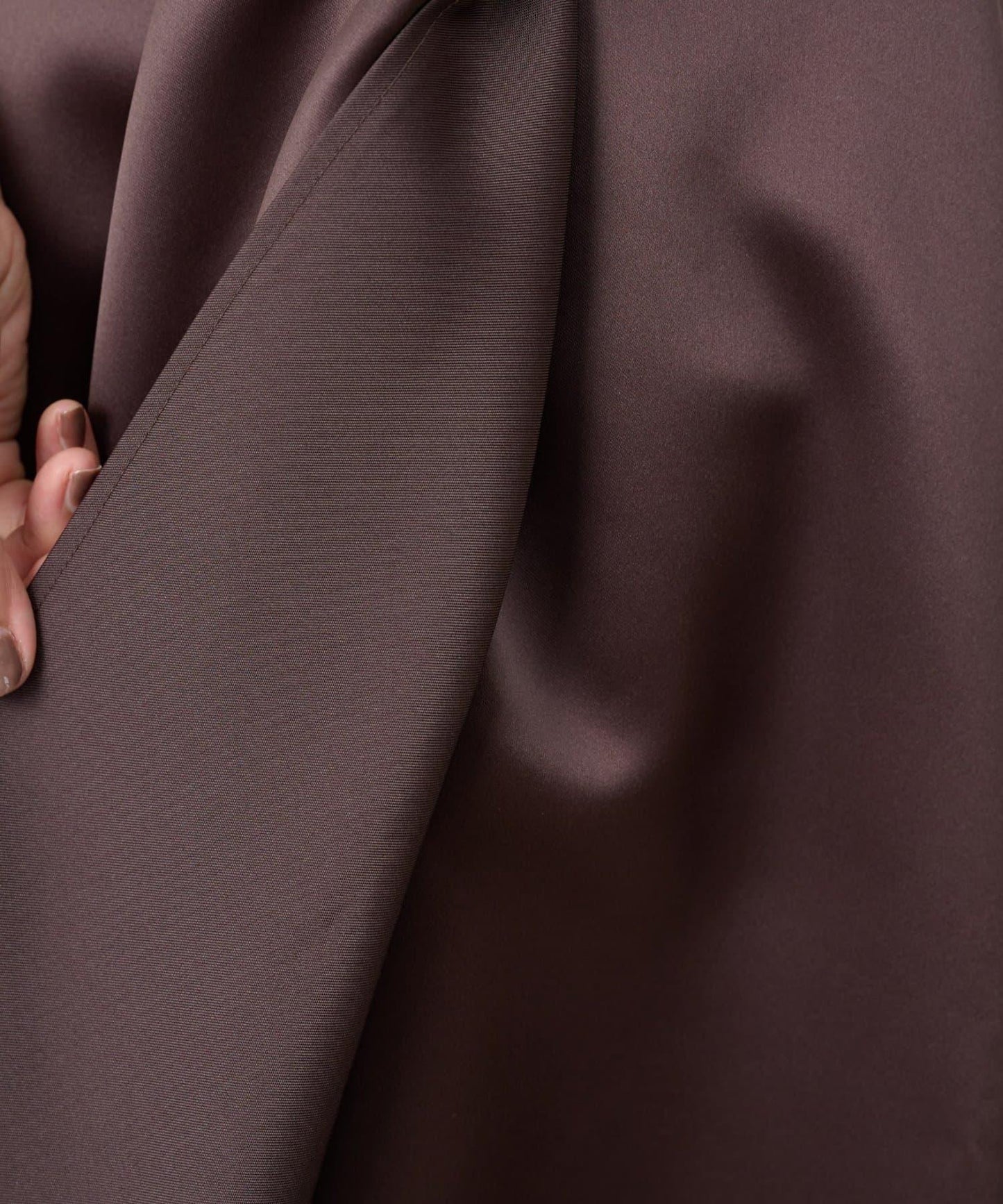 8月3日（週日）12點《15 quinze》雙面緞面半身裙