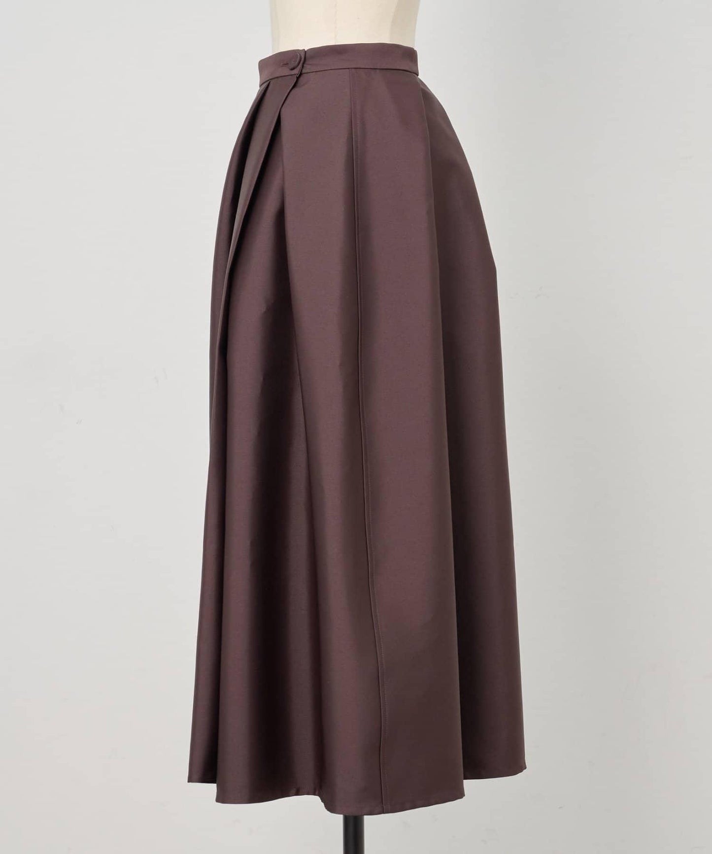 8月3日（週日）12點《15 quinze》雙面緞面半身裙