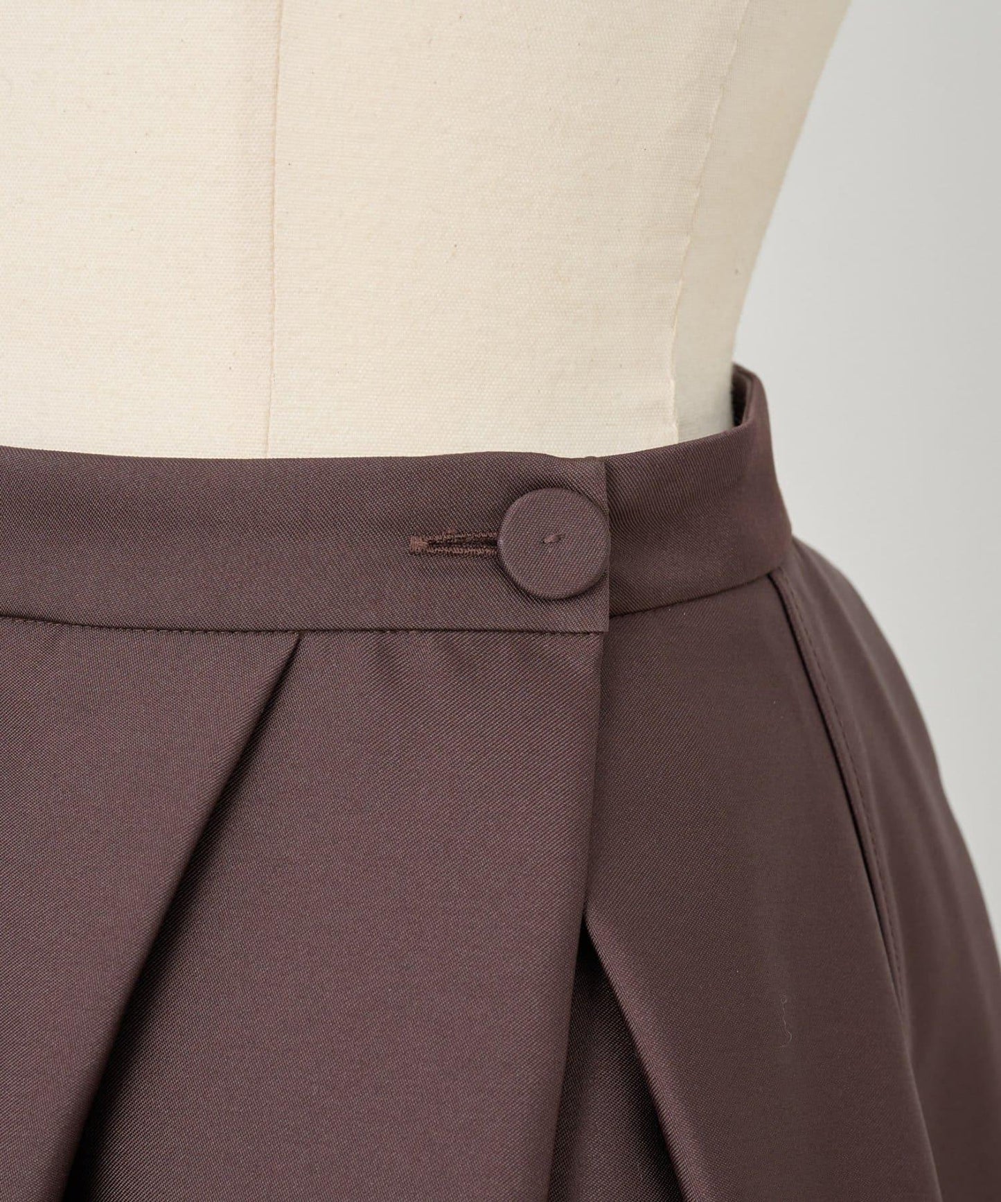 8月3日（週日）12點《15 quinze》雙面緞面半身裙