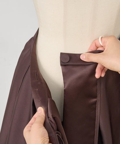 8月3日（週日）12點《15 quinze》雙面緞面半身裙