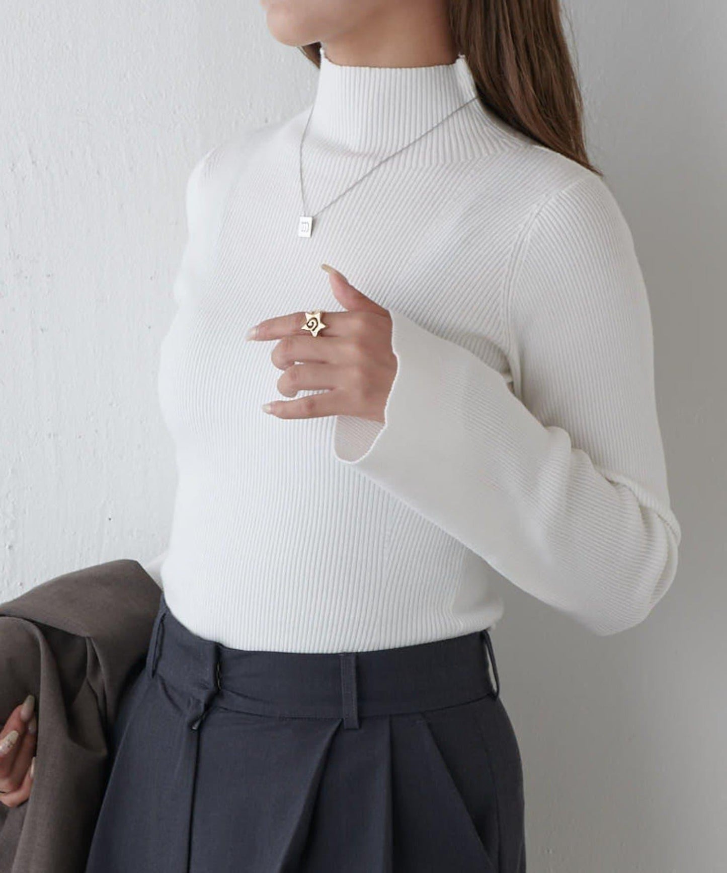 喇叭袖修身高領針織衫