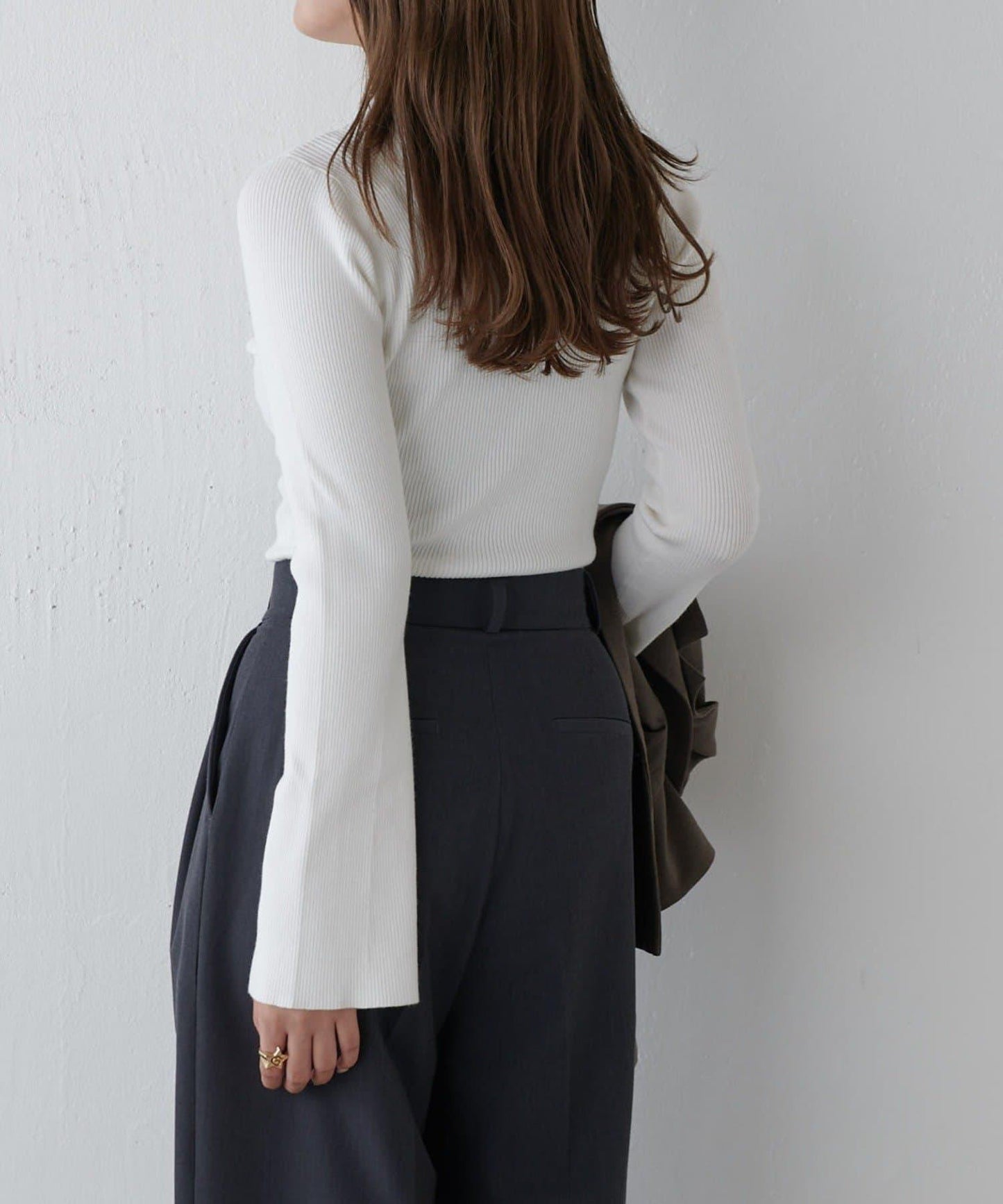 喇叭袖修身高領針織衫