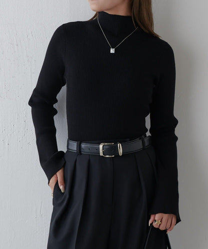 喇叭袖修身高領針織衫