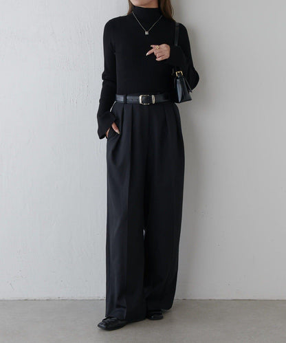 喇叭袖修身高領針織衫