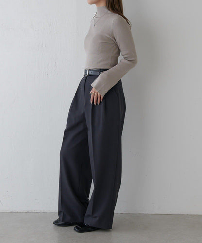 喇叭袖修身高領針織衫