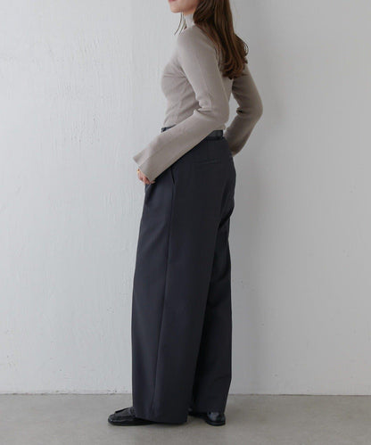 喇叭袖修身高領針織衫