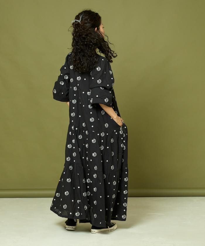 亮片刺繡月亮與星星連衣裙