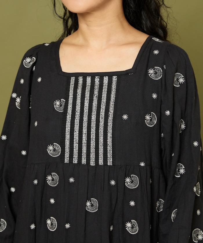 亮片刺繡月亮與星星連衣裙