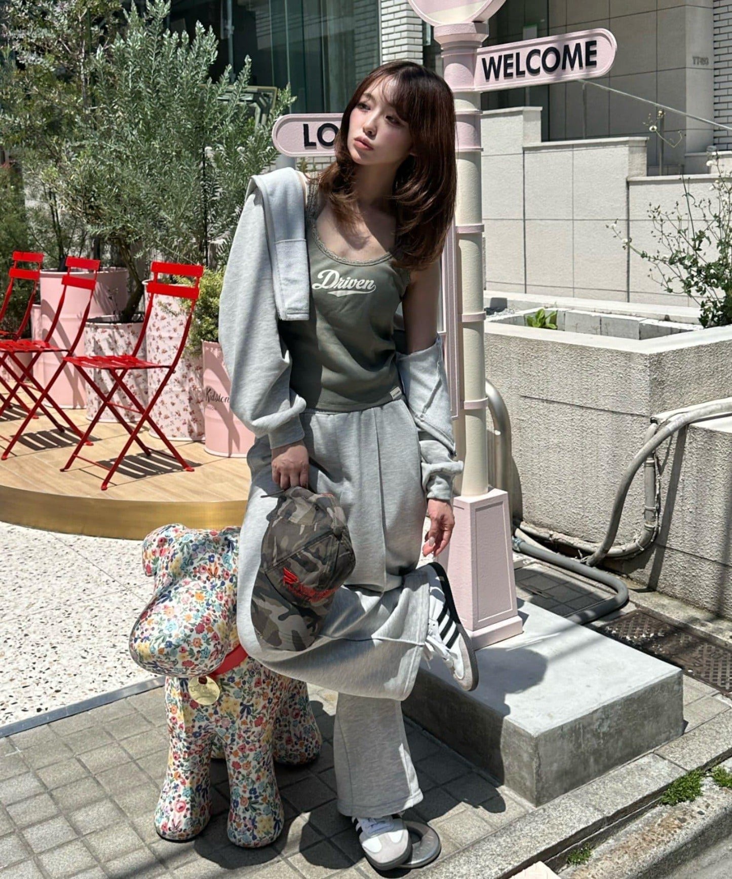 蕾絲Logo帶胸墊疊穿吊帶背心