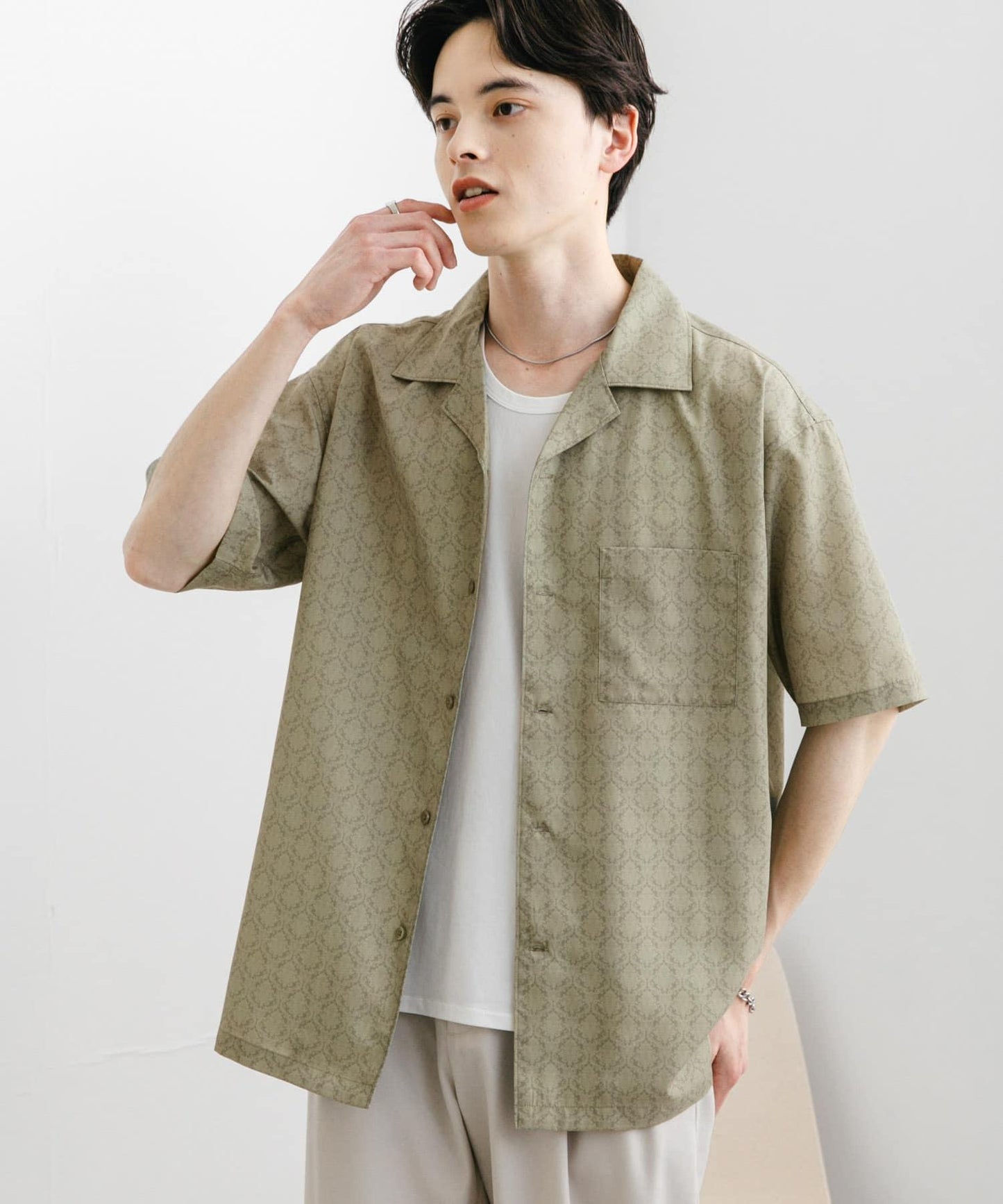 提花開領短袖襯衫