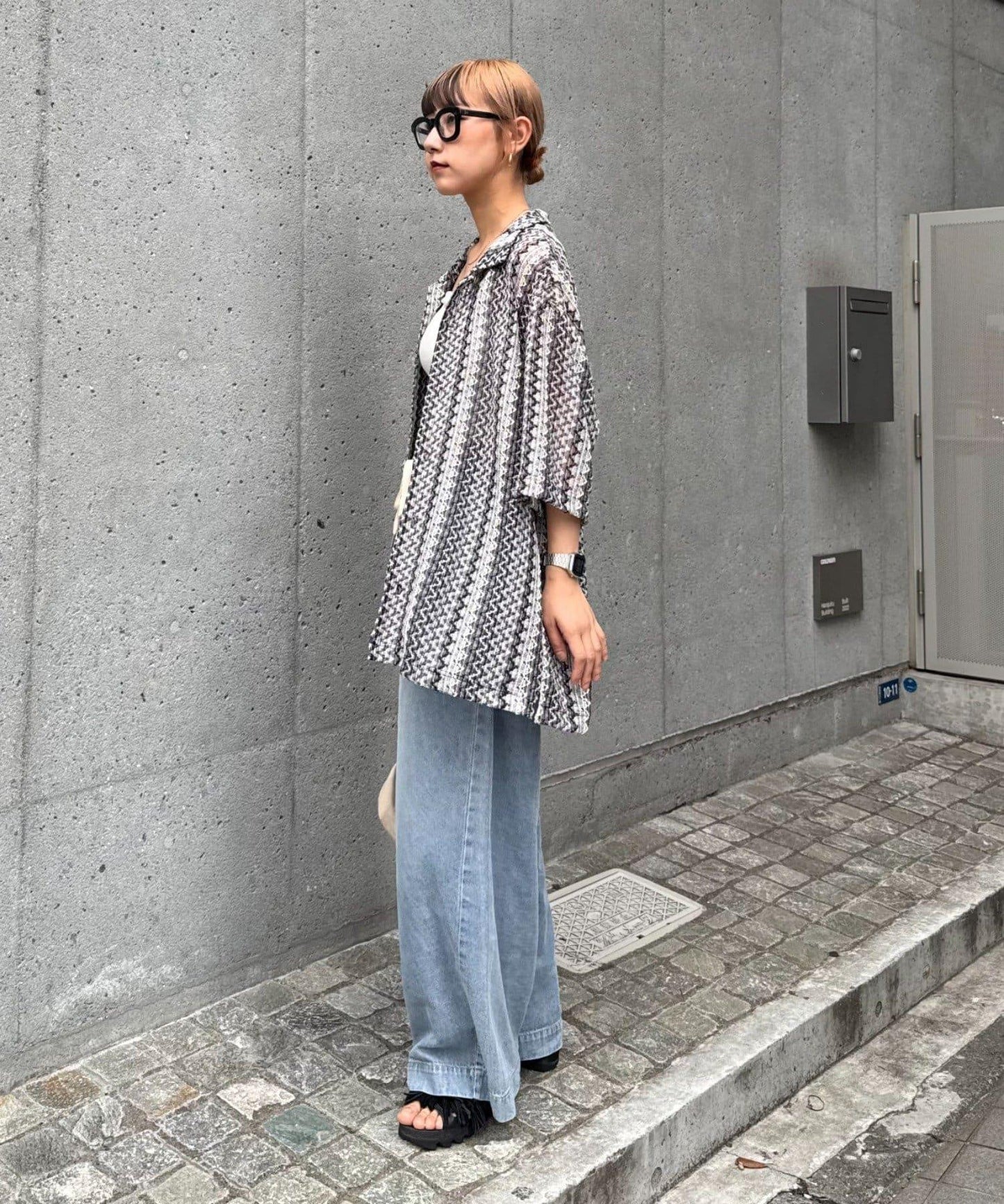 蕾絲透視條紋寬鬆襯衫