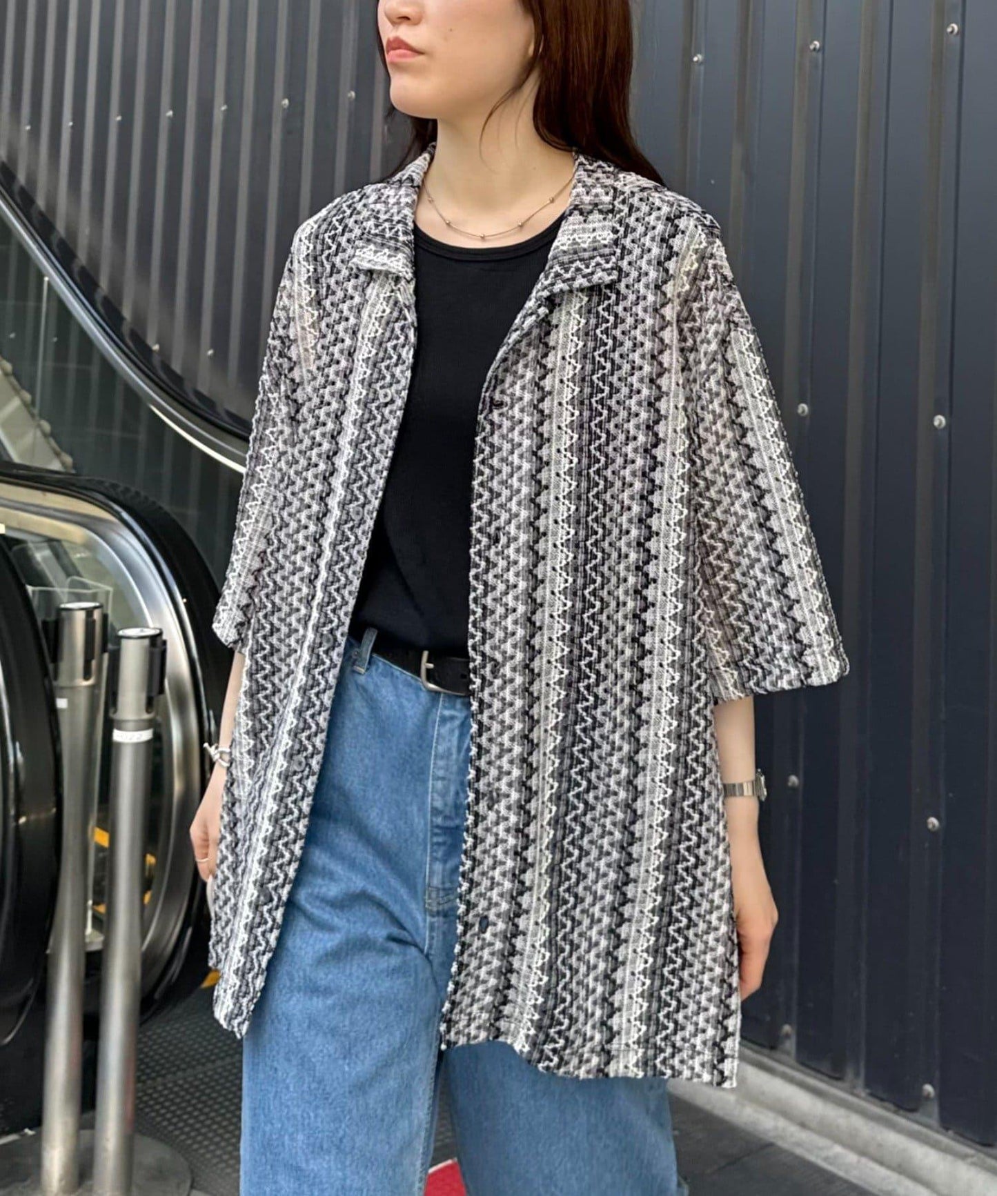 蕾絲透視條紋寬鬆襯衫