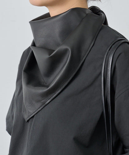 《15 quinze》皮質圍巾