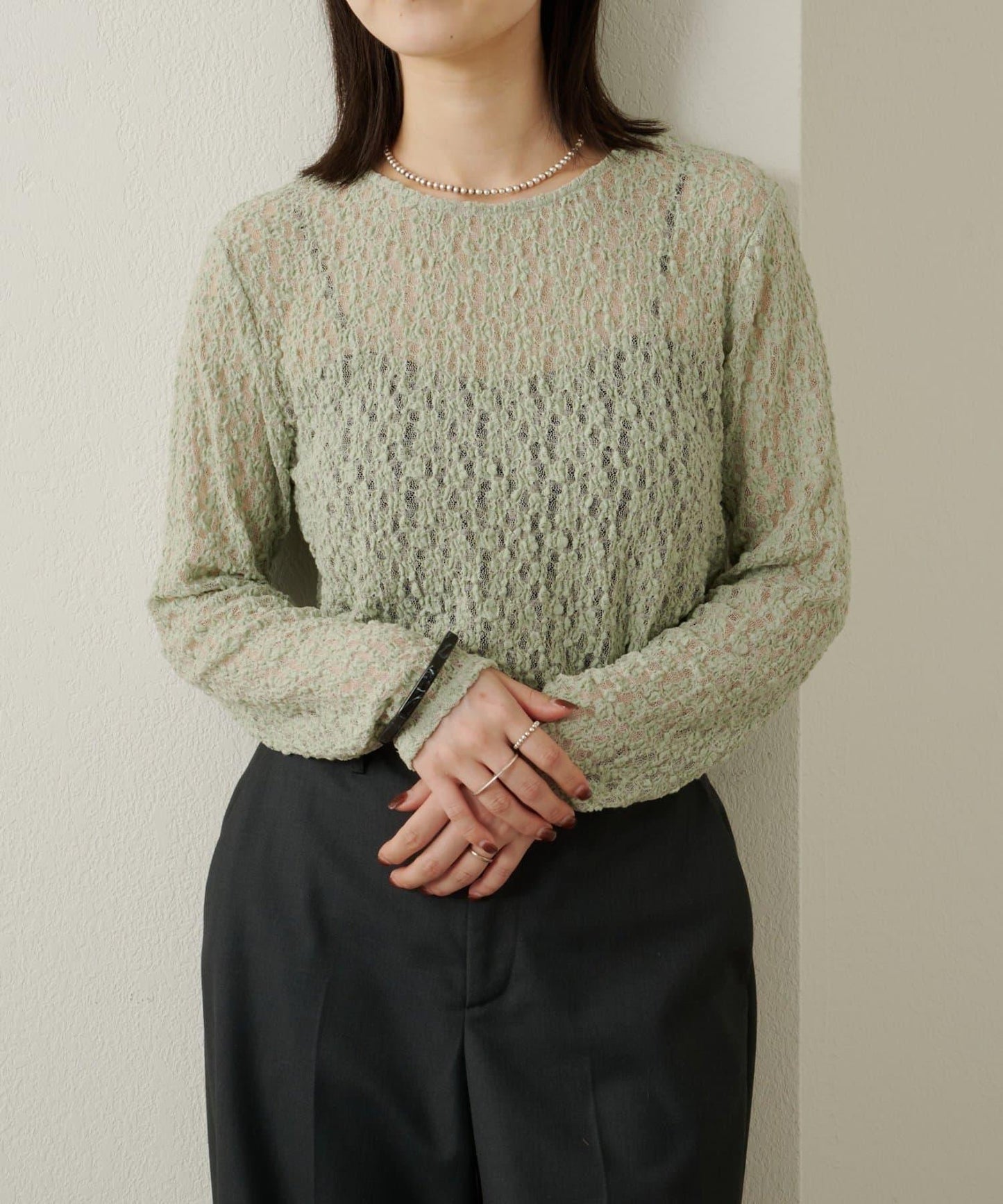 蕾絲套頭衫